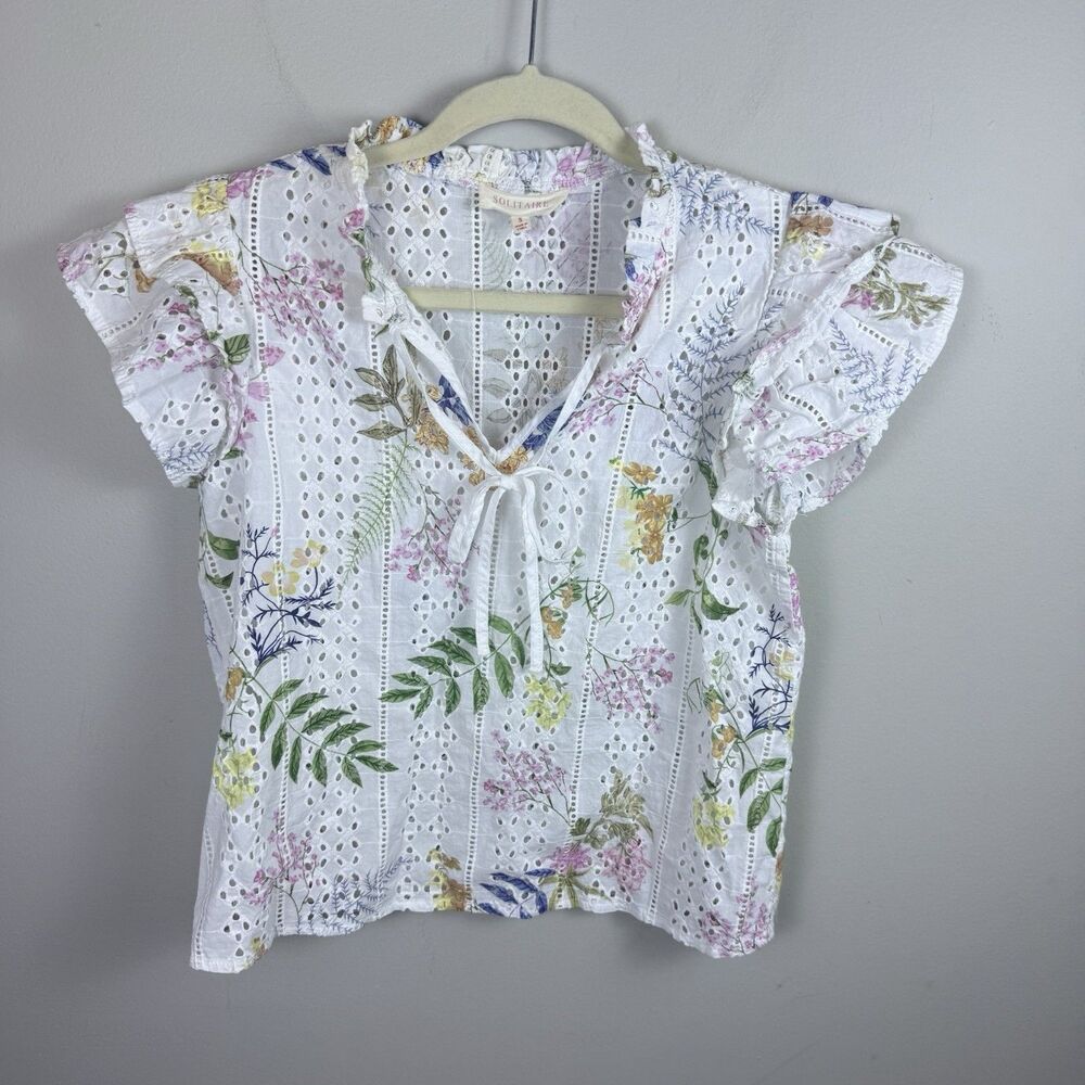 Solitaire Women’s Small Floral Eyelet Blouse White Cottagecore Flutter Sleeve